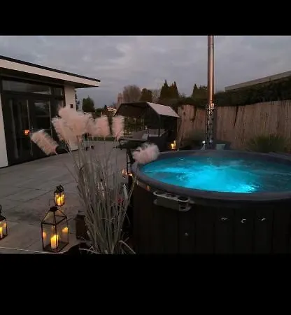Luxus „wasserblick“ Holiday home *